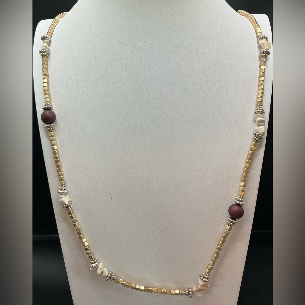 Vivi Love Gold Tone Silvertone Neutral Color Nugget Bead Strand Necklace Nwt 11$